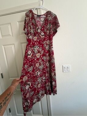 NWOT connected apparel Red Floral 
V-Neck Dress